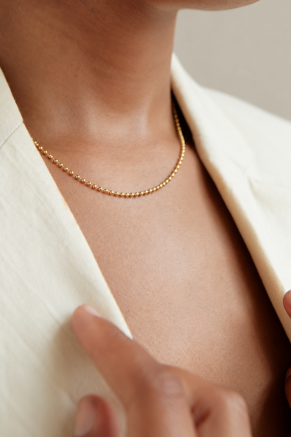 Collar Dorado de Bolitas